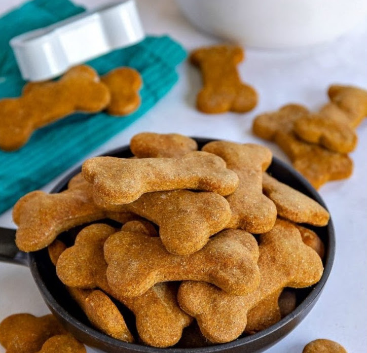 Learn How to Make 5 Ingredient Homemade Dog Treats! | Lucky Dog Animal ...